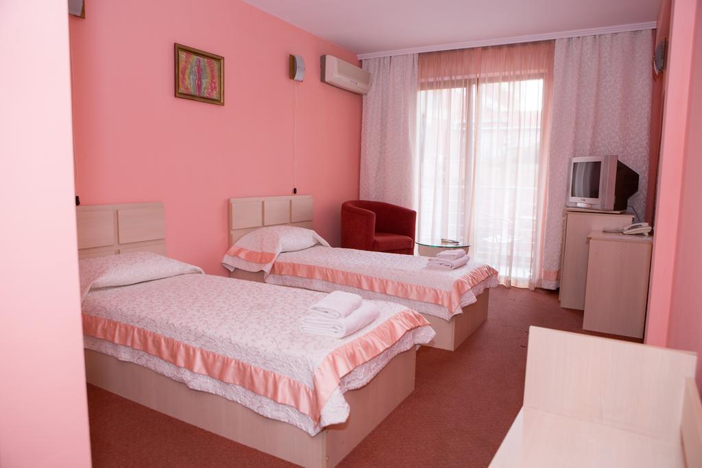 Семеен Хотел Сокол Sandanski Zimmer foto